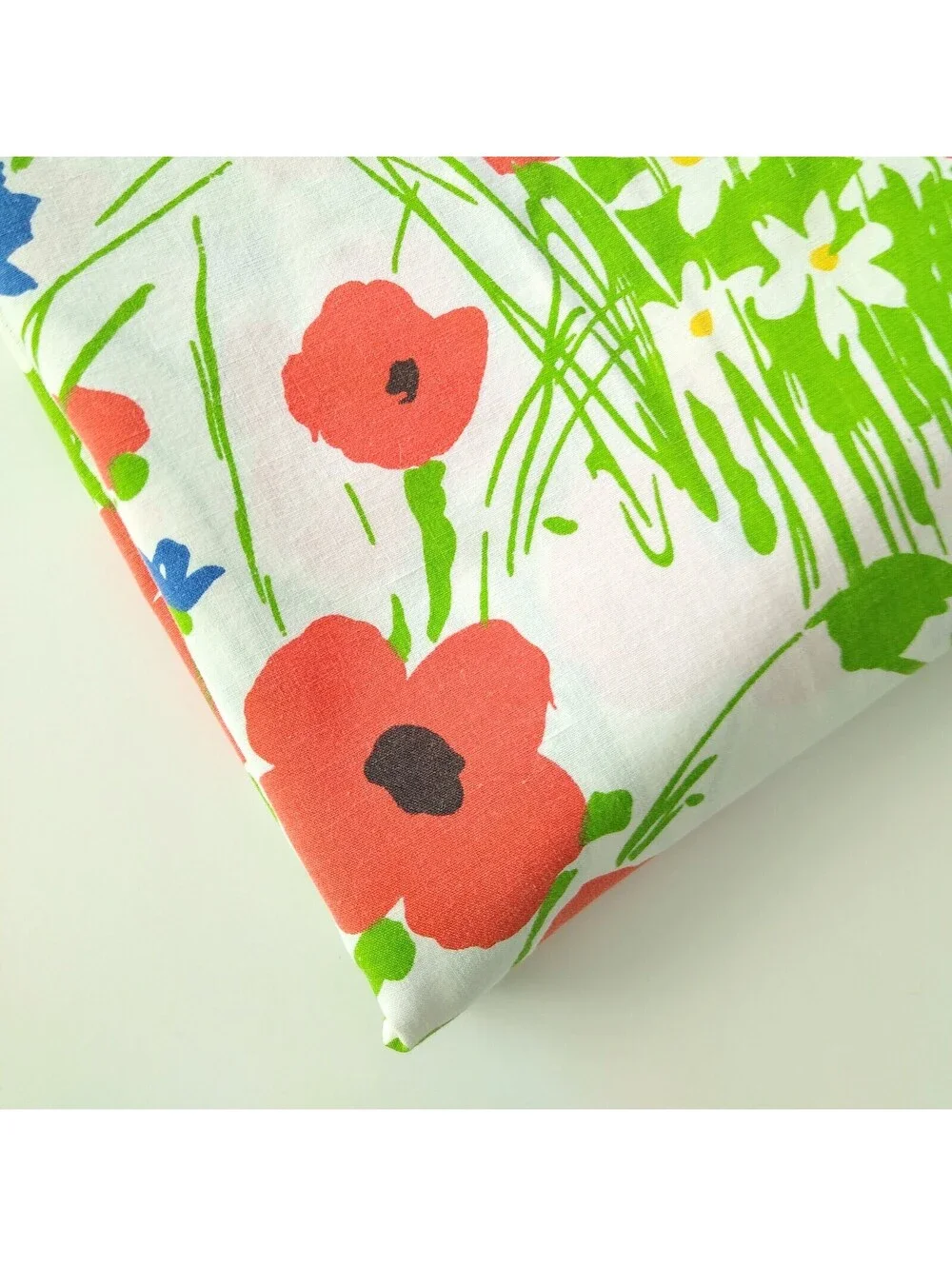 Vintage Floral Twin Flat Sheet - Tastemaker Field Trip Pattern